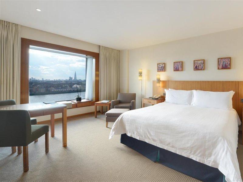 Canary Riverside Plaza Hotel London Exterior foto A room at the InterContinental London - The O2