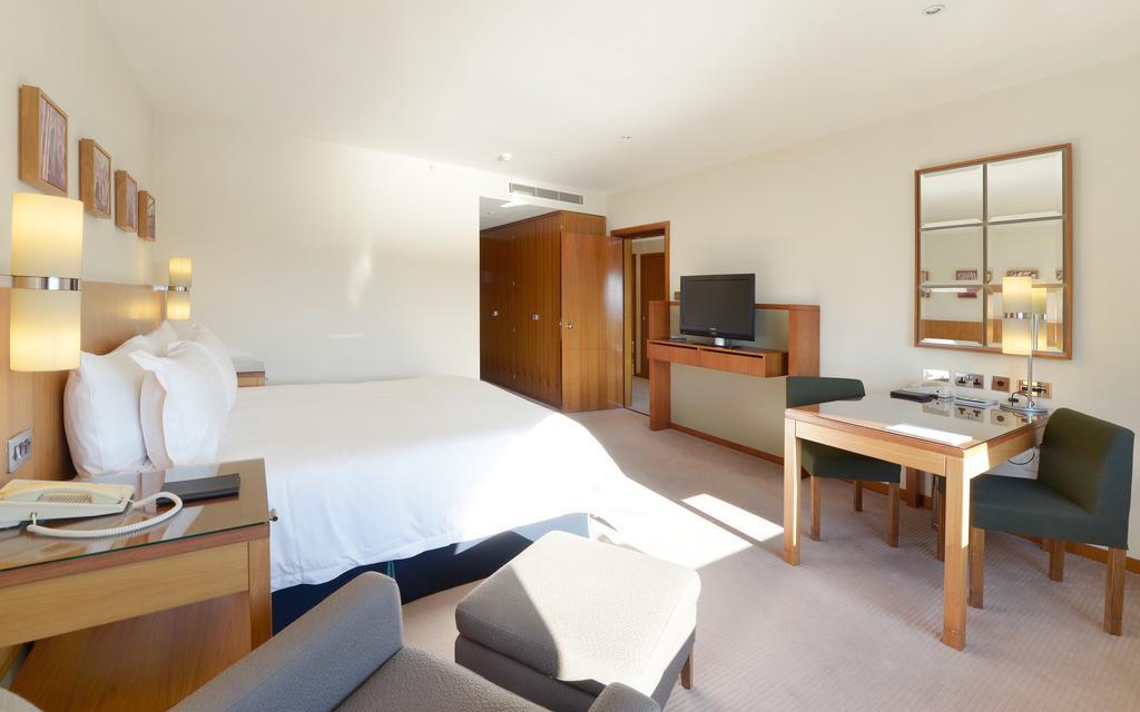 Canary Riverside Plaza Hotel London Exterior foto A room at the InterContinental London The O2