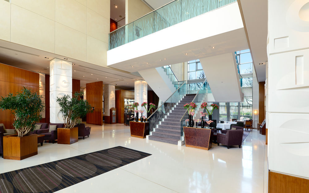 Canary Riverside Plaza Hotel London Exterior foto Lobby